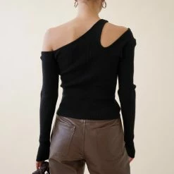 Olive & Bette's Olive And Bette's - Knit Cut Out Top - Black Accessories