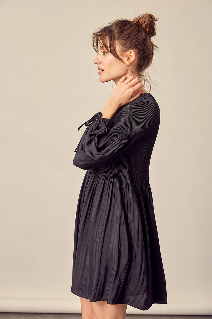 Olive & Bette's Dresses Olive And Bette's - Pleated Dress - Black