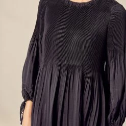 Olive & Bette's Dresses Olive And Bette's - Pleated Dress - Black